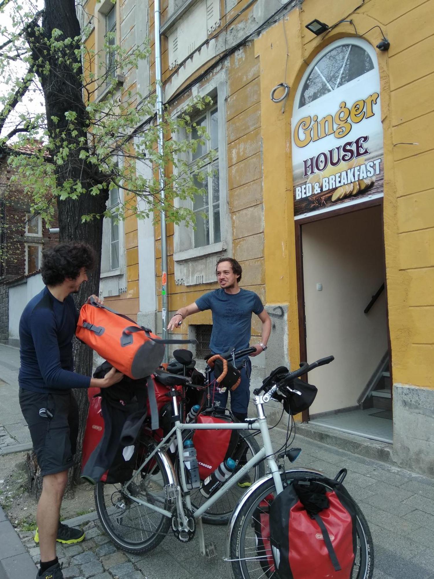 Hostel Ginger House بلوفديف المظهر الخارجي الصورة